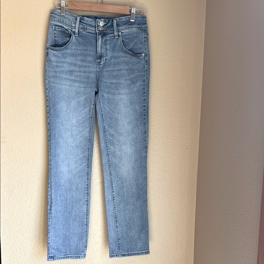 EUC‎ Hudson Jeans 4
